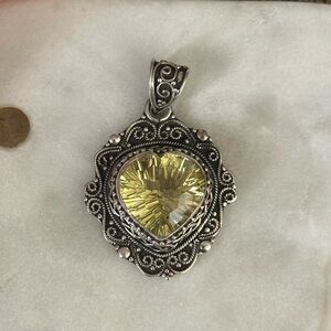 Sterling silver Faceted honeycomb lemon quartz pendant